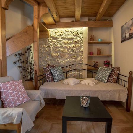Апартаменти Menecrates Rustic - San Matteo Agios Matthaios  Екстер'єр фото