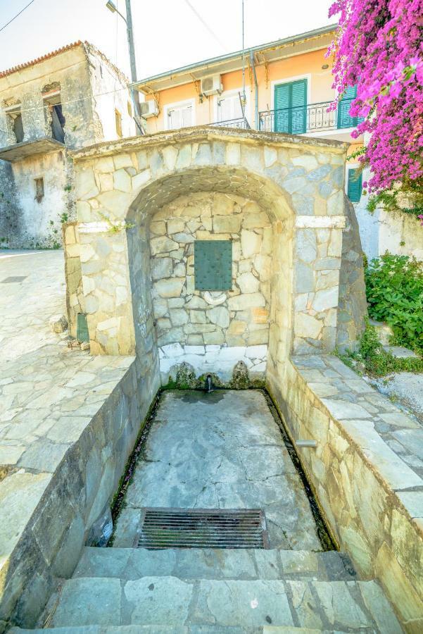 Апартаменти Menecrates Rustic - San Matteo Agios Matthaios  Екстер'єр фото